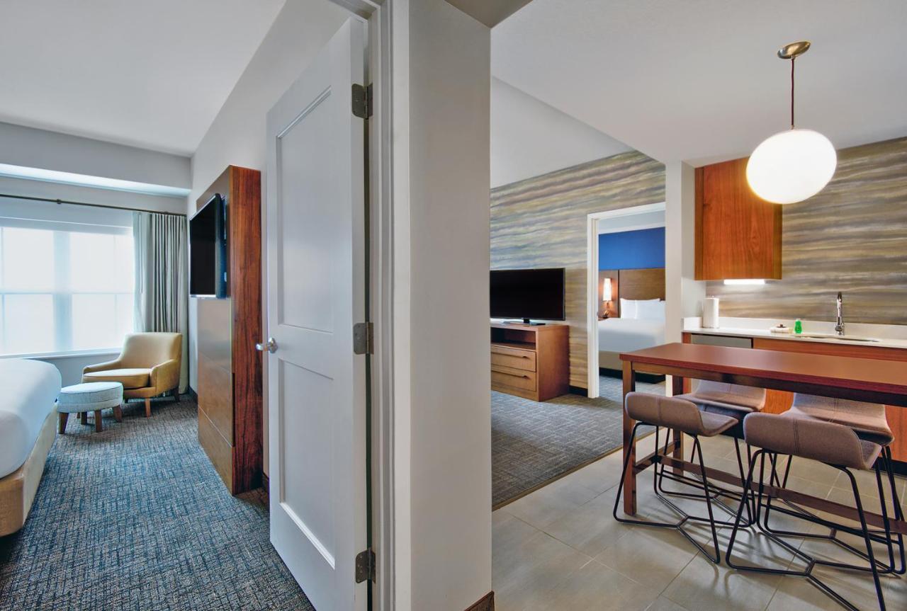 Residence Inn By Marriott Orlando At Flamingo Crossings Town Center Four Corners Room photo